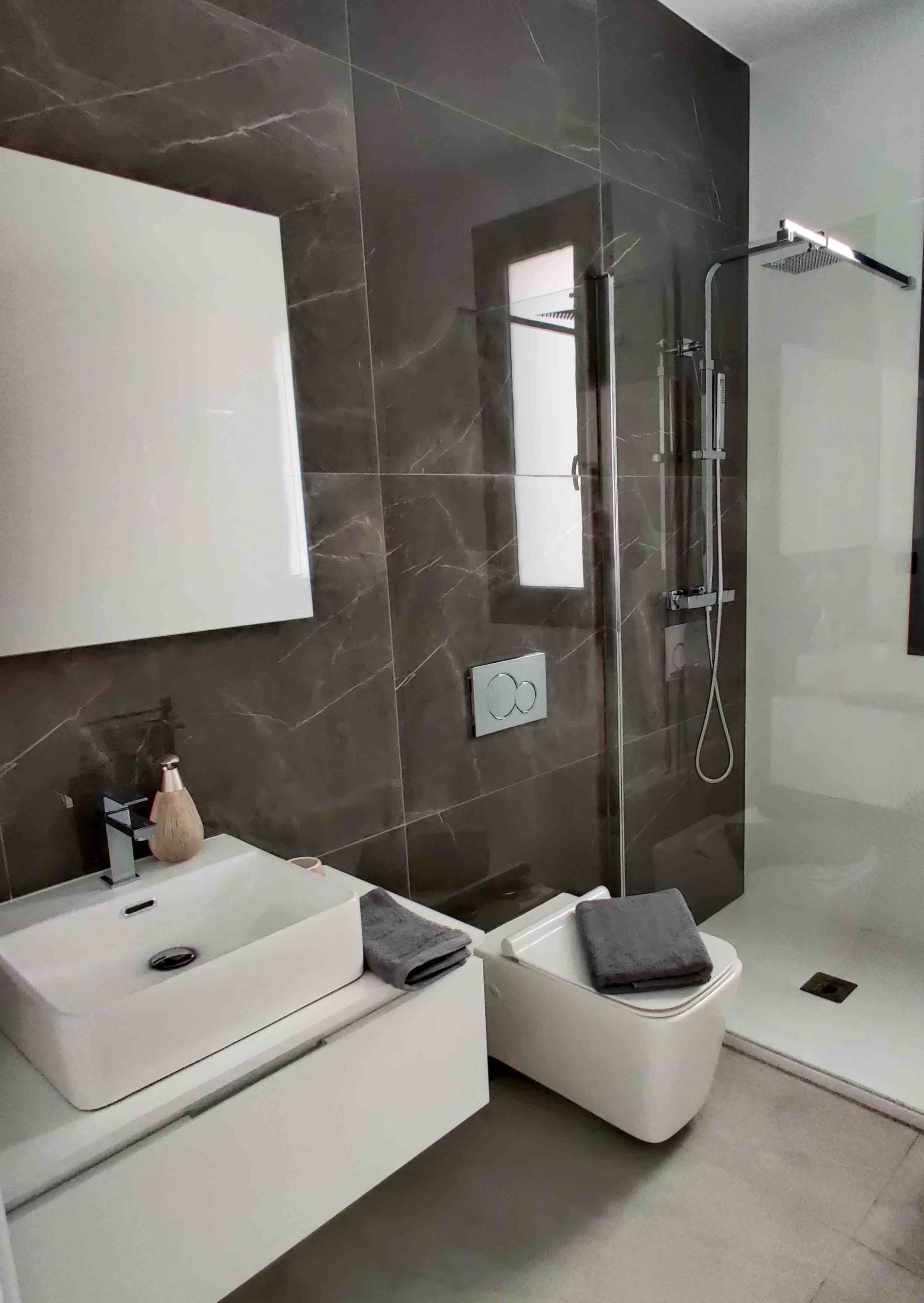 IMG_20191028_124019-2 Baño con marmol